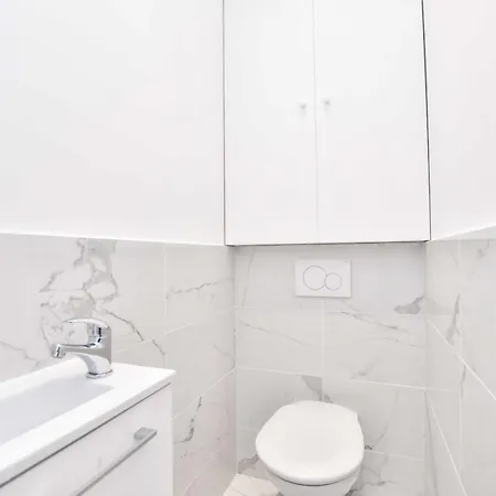 Apartment Family - 4br - 10p - Menilmontant Paris